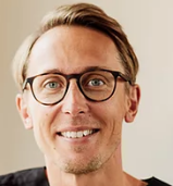 Dr. Daniel Svensk