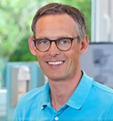 Dr. Dirk Huenecke