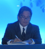 Dr. Eduardo Rubin Levin