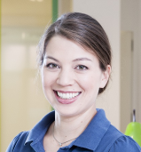 Dr. Ira Hölscher