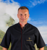 Dr. Marek Sanecki