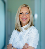 Dr. Martina Zore Albreht