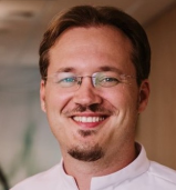 Dr. Uwe Breuch
